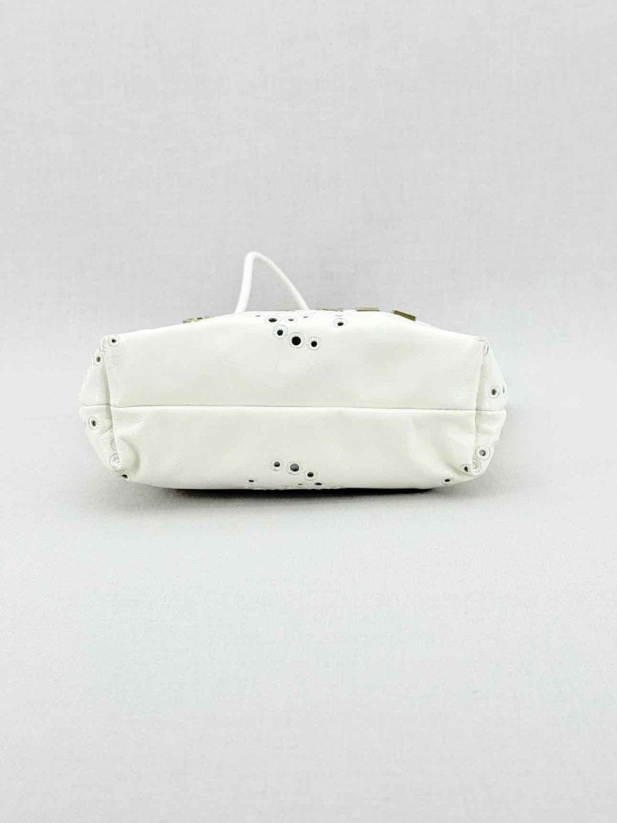 Pre - loved CHANEL 22 Chain White Crossbody at Reems Closet