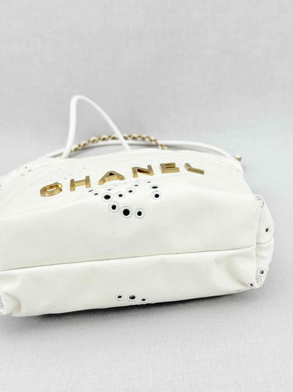 Pre - loved CHANEL 22 Chain White Crossbody at Reems Closet