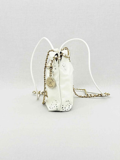 Pre - loved CHANEL 22 Chain White Crossbody at Reems Closet
