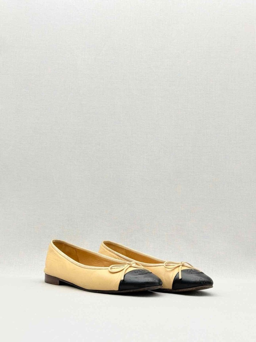 Pre - loved CHANEL Beige & Black Cap Toe Size EU 38 Ballet Flats at Reems Closet