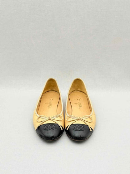 Pre - loved CHANEL Beige & Black Cap Toe Size EU 38 Ballet Flats at Reems Closet