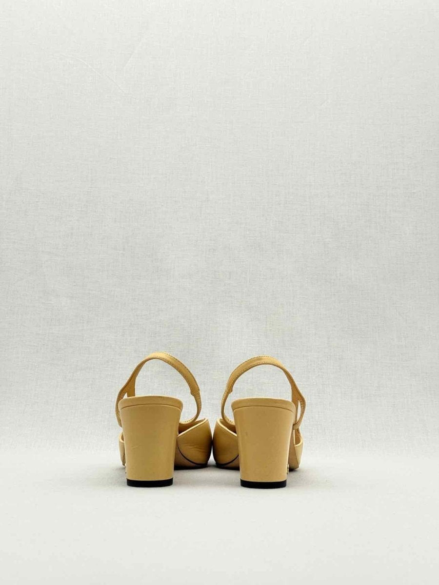 Pre - loved CHANEL Beige & Black Size EU 37.5 Slingbacks at Reems Closet