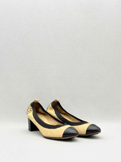 Pre - loved CHANEL Beige w/ Black Size EU 38.5 Pumps at Reems Closet