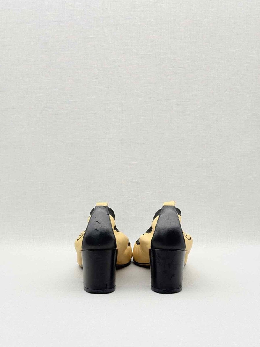 Pre - loved CHANEL Beige w/ Black Size EU 38.5 Pumps at Reems Closet