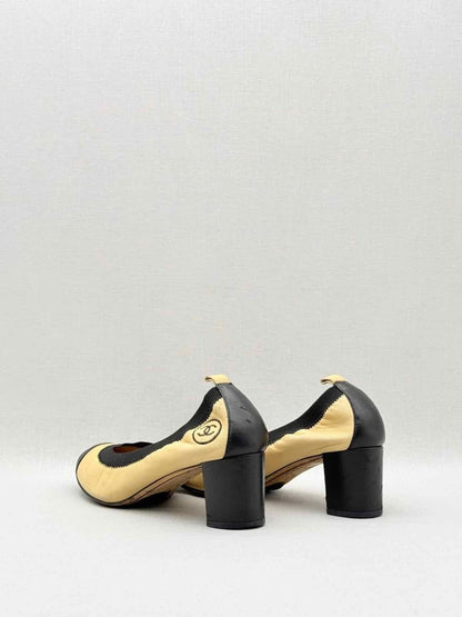 Pre - loved CHANEL Beige w/ Black Size EU 38.5 Pumps at Reems Closet