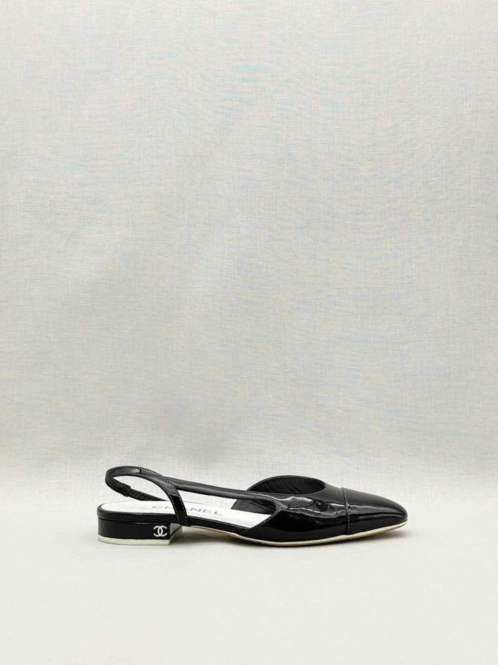 Pre-loved CHANEL Black Cap Toe Size EU 35.5 Flats at Reems Closet
