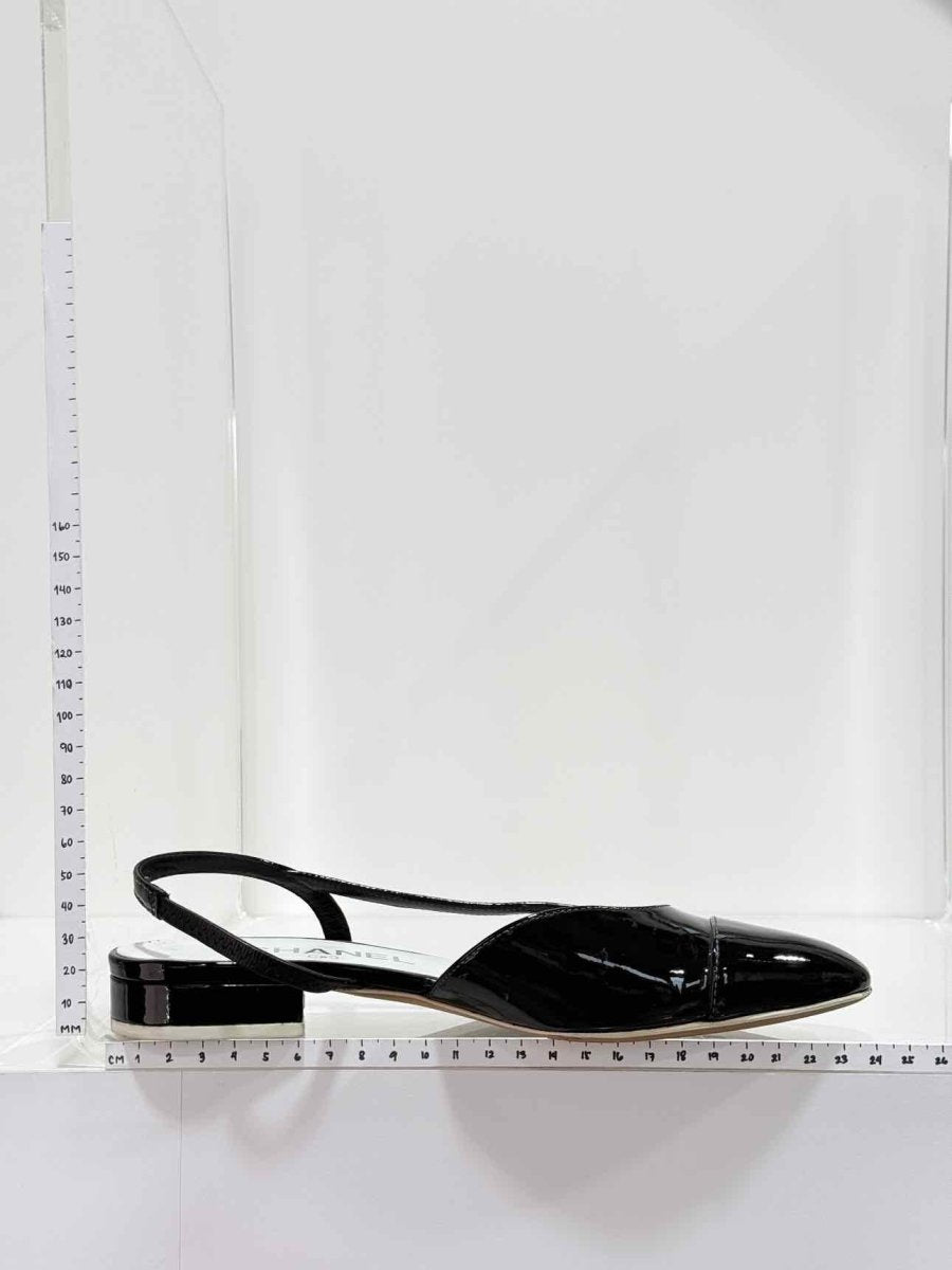 Pre-loved CHANEL Black Cap Toe Size EU 35.5 Flats at Reems Closet