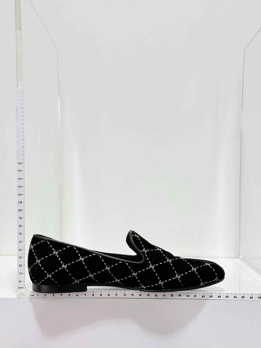 Pre - loved CHANEL Black CC Logo Size EU 37 Smoking Slippers at Reems Closet