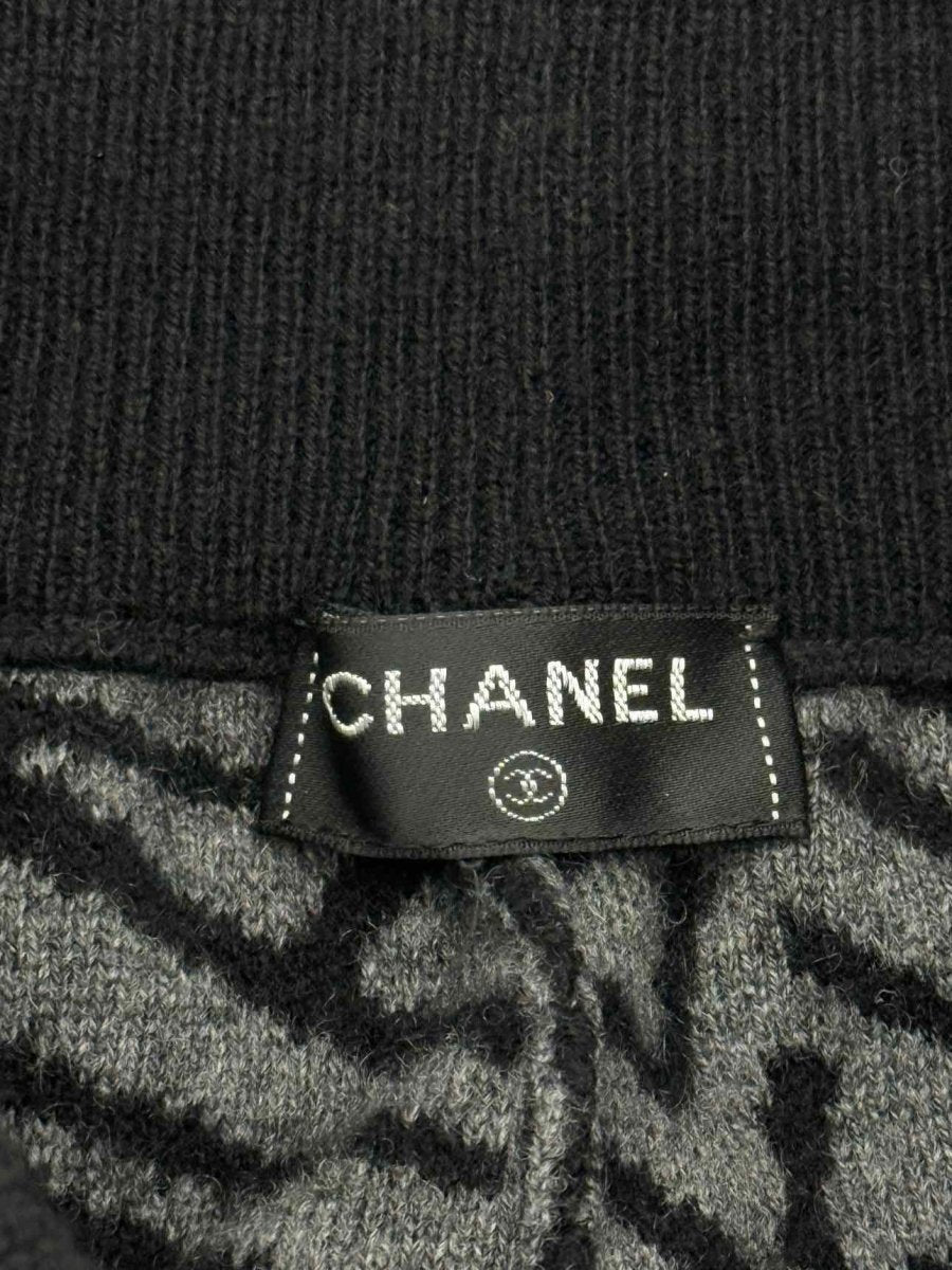 Pre - loved CHANEL Black & Grey Logo Size US 0 Pants at Reems Closet