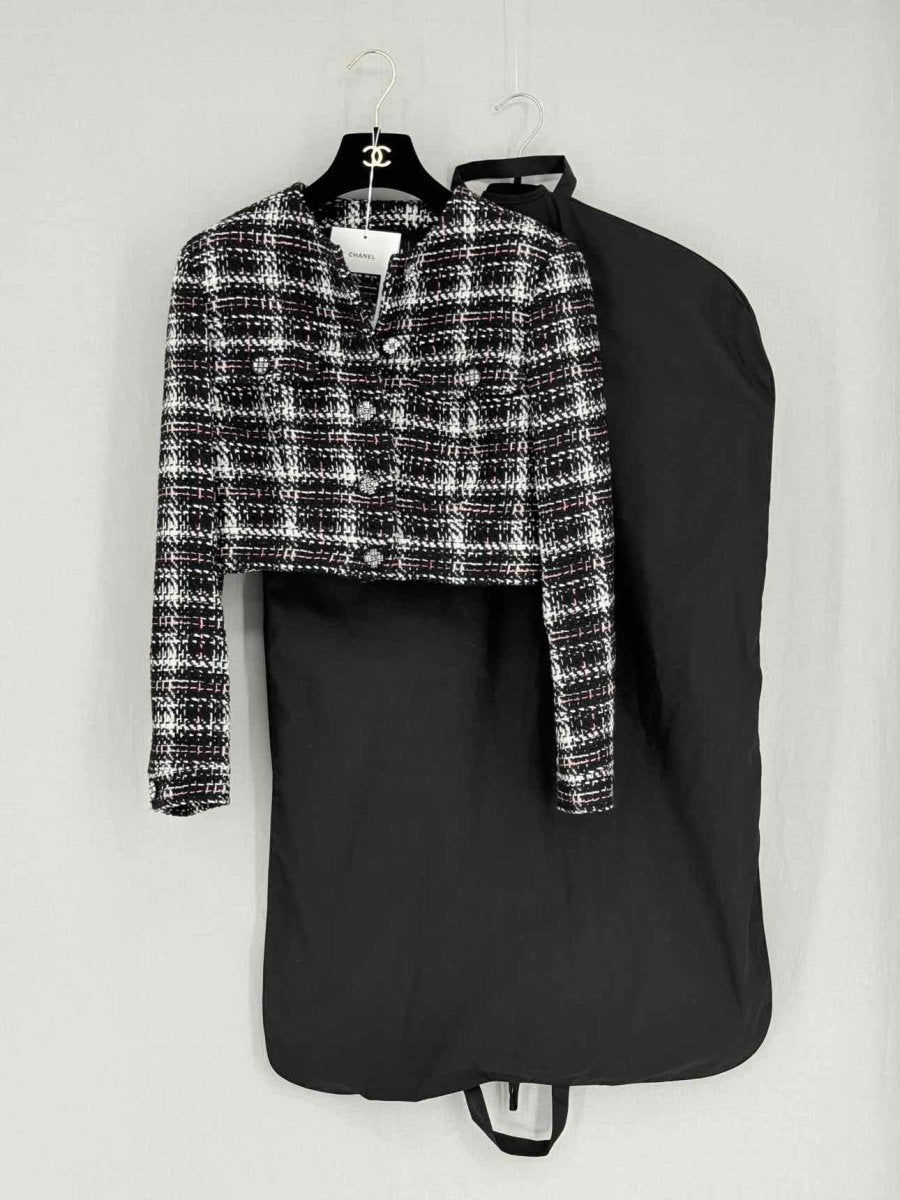 Pre - loved CHANEL Black Multicolor Tweed Size US 4 Jacket at Reems Closet