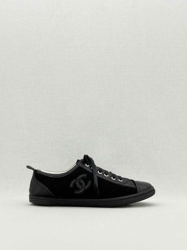 Pre - loved CHANEL Black Quilted Size EU 40 Flats at Reems Closet