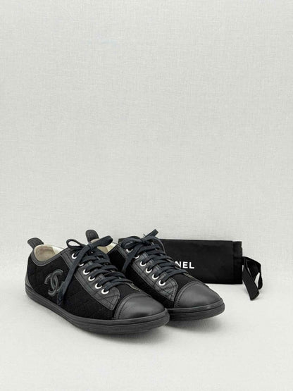 Pre - loved CHANEL Black Quilted Size EU 40 Flats at Reems Closet