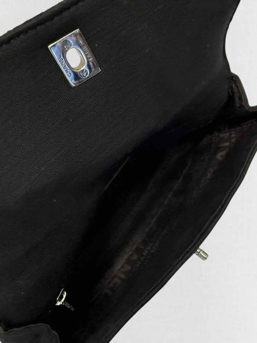 Pre - loved CHANEL Black Shoulder Bag at Reems Closet