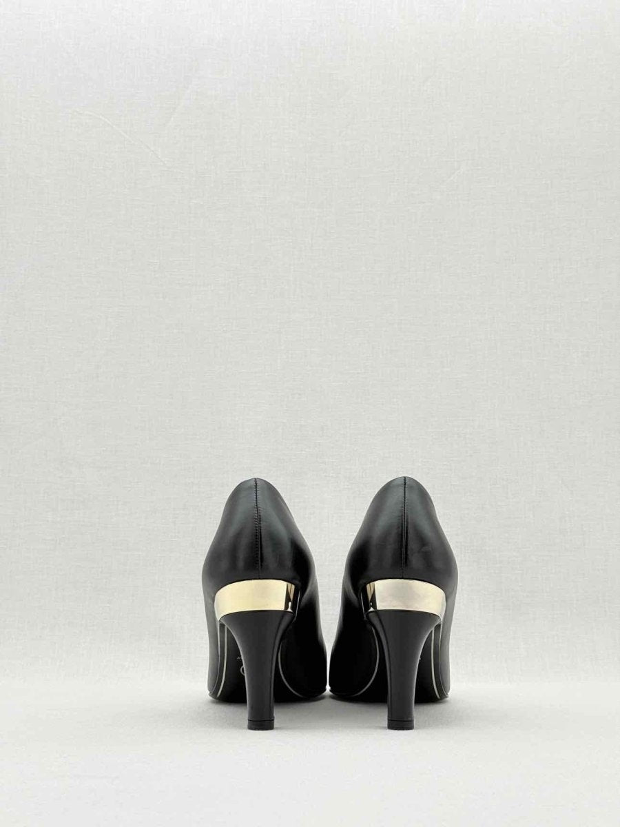 Pre - loved CHANEL Black Size EU 38 Pumps at Reems Closet