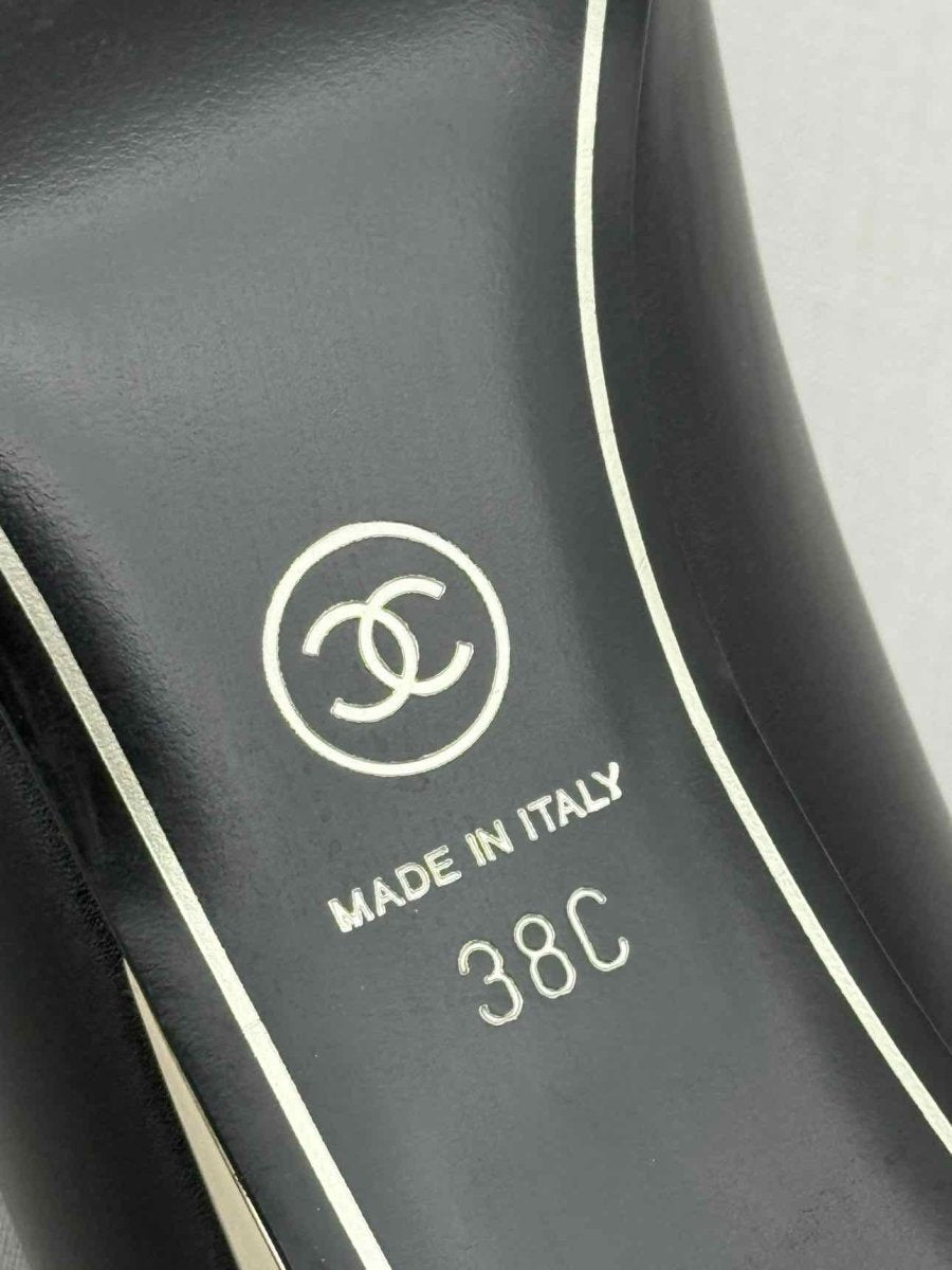 Pre - loved CHANEL Black Size EU 38 Pumps at Reems Closet