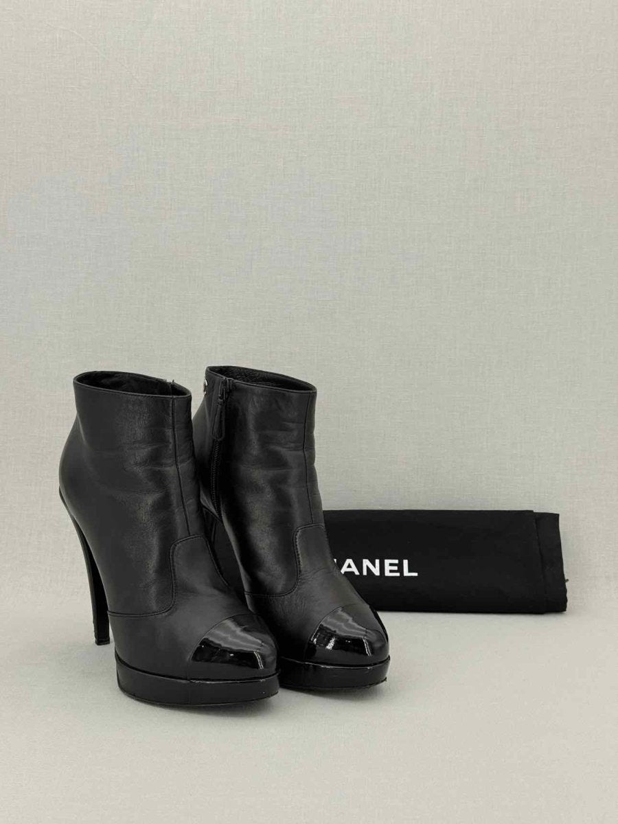 Pre - loved CHANEL Black Size EU 38.5 Boots at Reems Closet