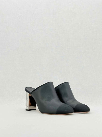 Pre - loved CHANEL Black Size EU 38.5 Mules at Reems Closet