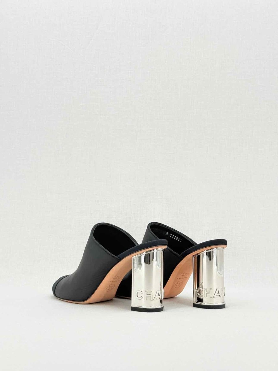 Pre - loved CHANEL Black Size EU 38.5 Mules at Reems Closet