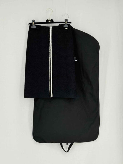 Pre - loved CHANEL Black Size US 4 Knee Length Skirt at Reems Closet