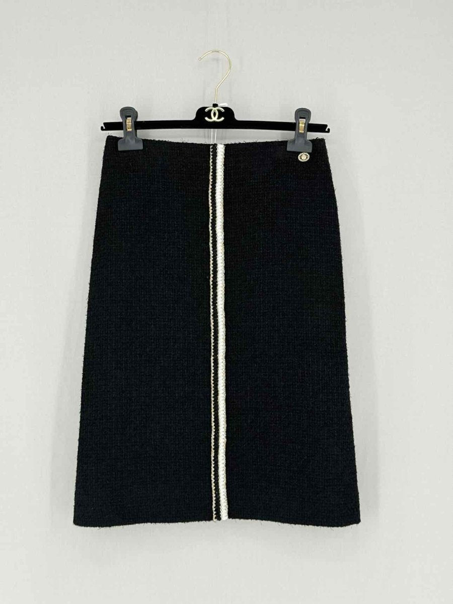 Pre - loved CHANEL Black Size US 4 Knee Length Skirt at Reems Closet