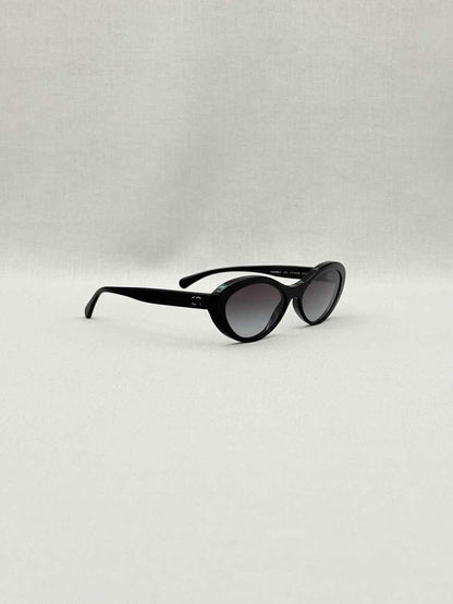Pre-loved CHANEL Black Sunglasses at Reems Closet