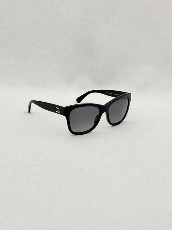 Pre-loved CHANEL Black Sunglasses at Reems Closet
