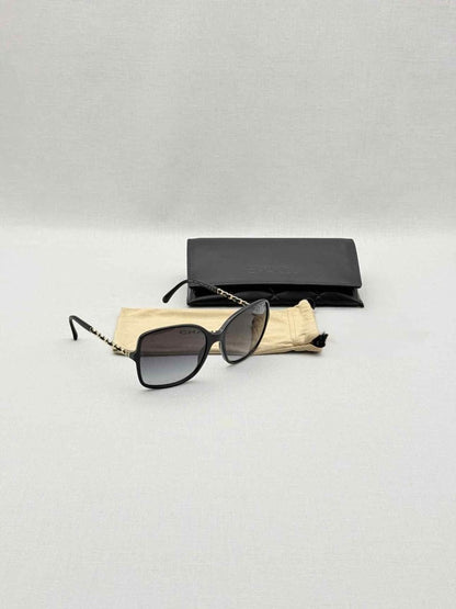 Pre-loved CHANEL Black Sunglasses at Reems Closet