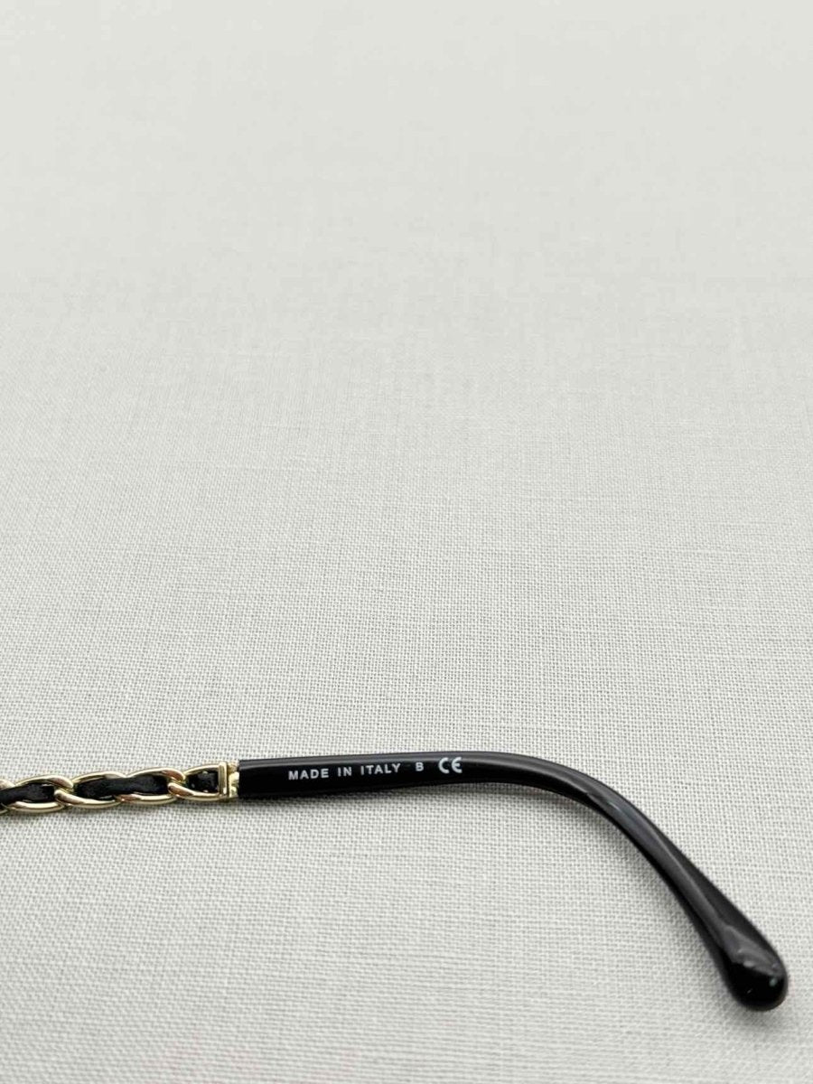 Pre-loved CHANEL Black Sunglasses at Reems Closet