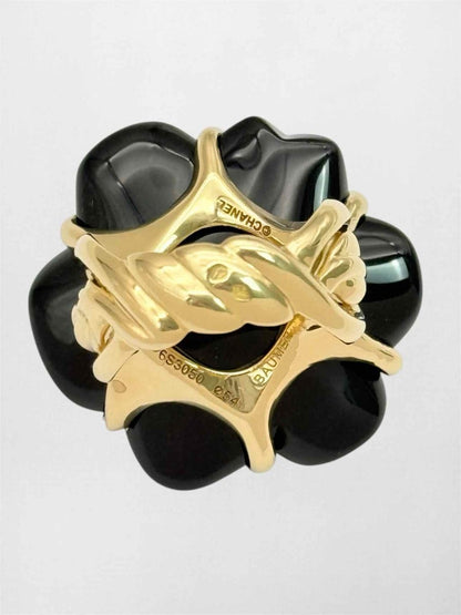 Pre-loved CHANEL Camelia black onyx Ring at Reems Closet