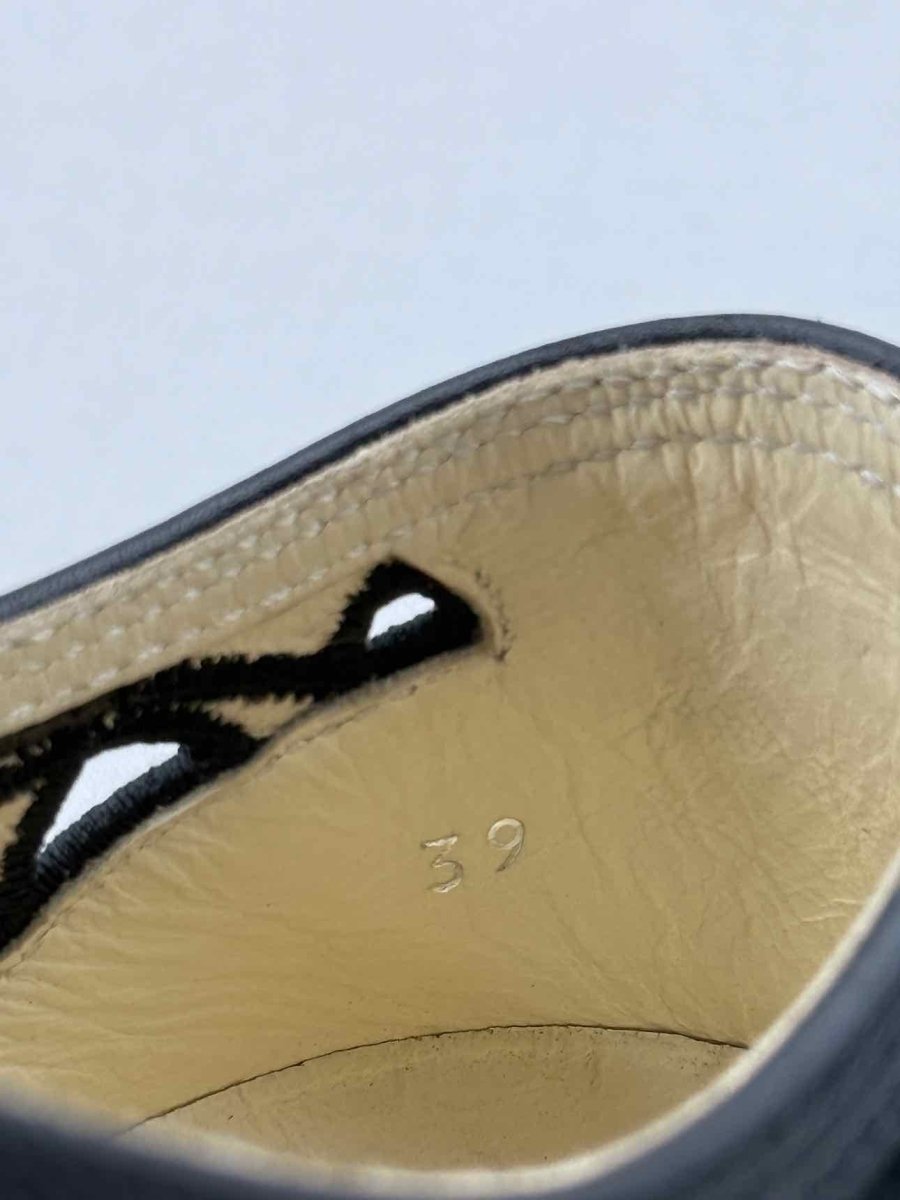 Pre - loved CHANEL Camellia Black Size EU 39 Sneakers at Reems Closet