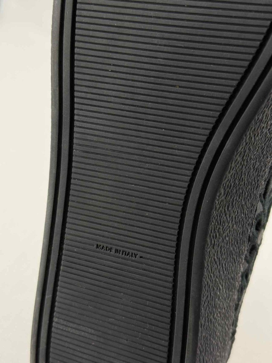 Pre - loved CHANEL Camellia Black Size EU 39 Sneakers at Reems Closet