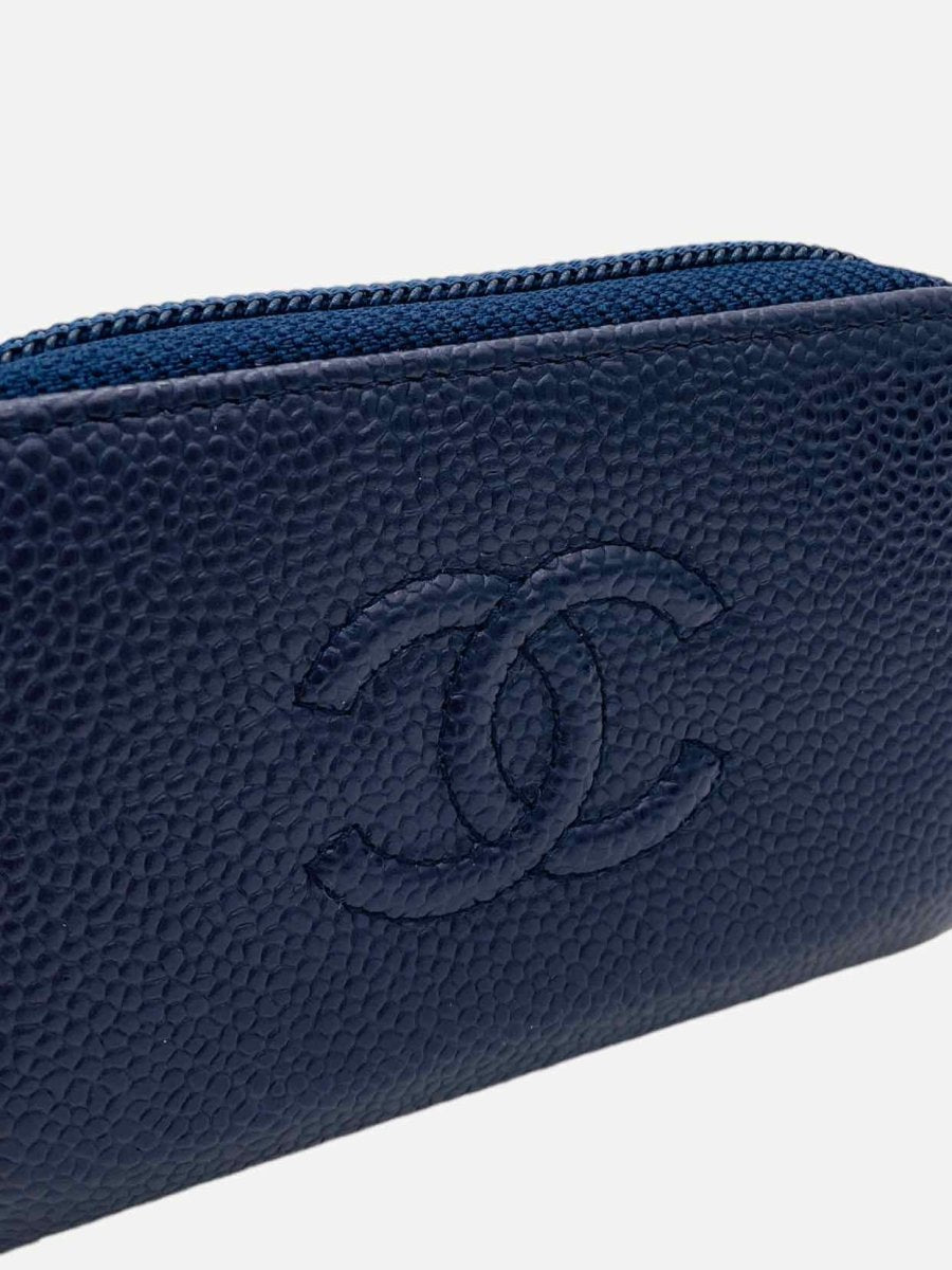 Pre-loved CHANEL CC Timeless Navy Blue Compact Wallet from Reems Closet