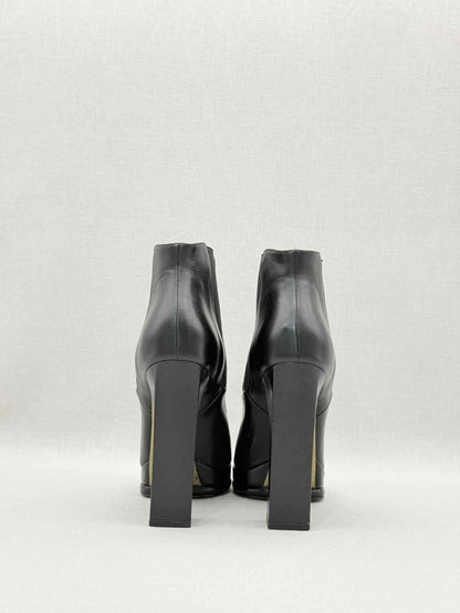 Pre - loved CHANEL Chelsea Black Size EU 39.5 Ankle Boots at Reems Closet