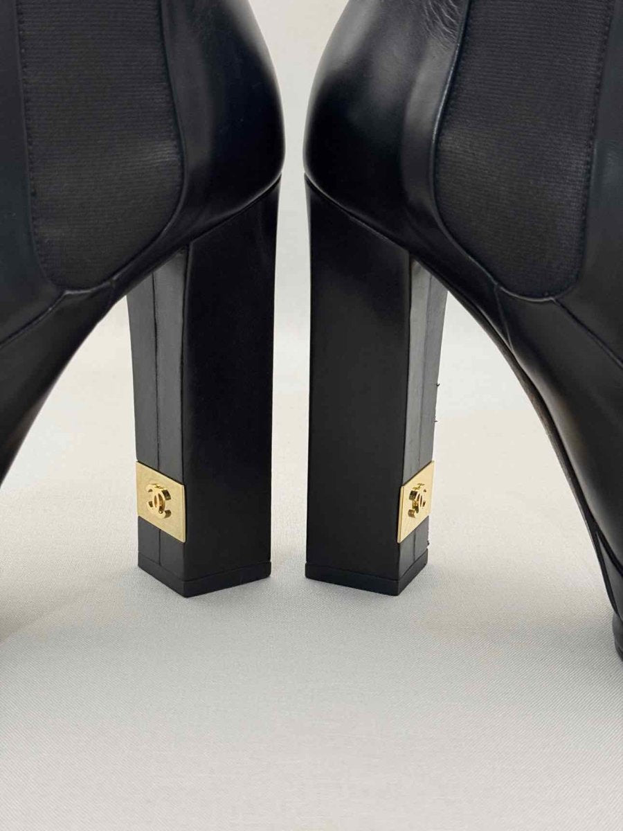 Pre - loved CHANEL Chelsea Black Size EU 39.5 Ankle Boots at Reems Closet