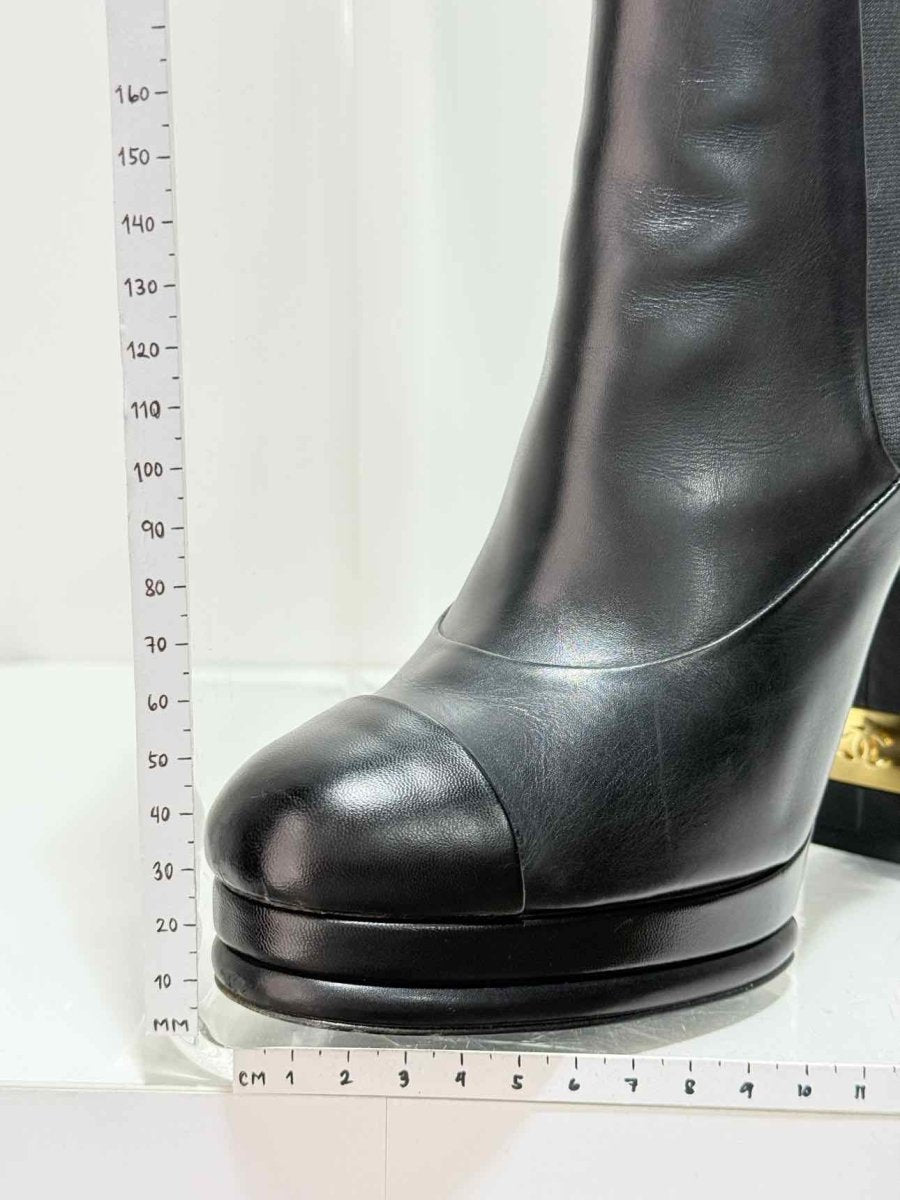 Pre - loved CHANEL Chelsea Black Size EU 39.5 Ankle Boots at Reems Closet