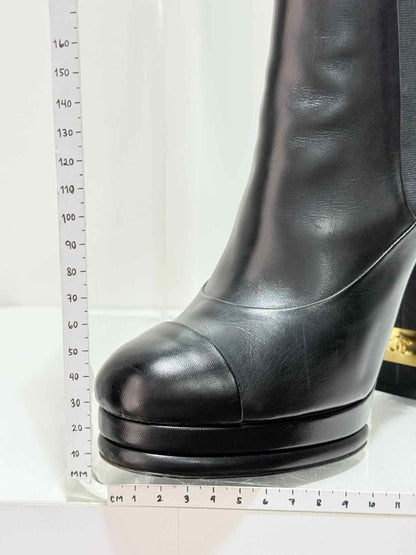 Pre - loved CHANEL Chelsea Black Size EU 39.5 Ankle Boots at Reems Closet