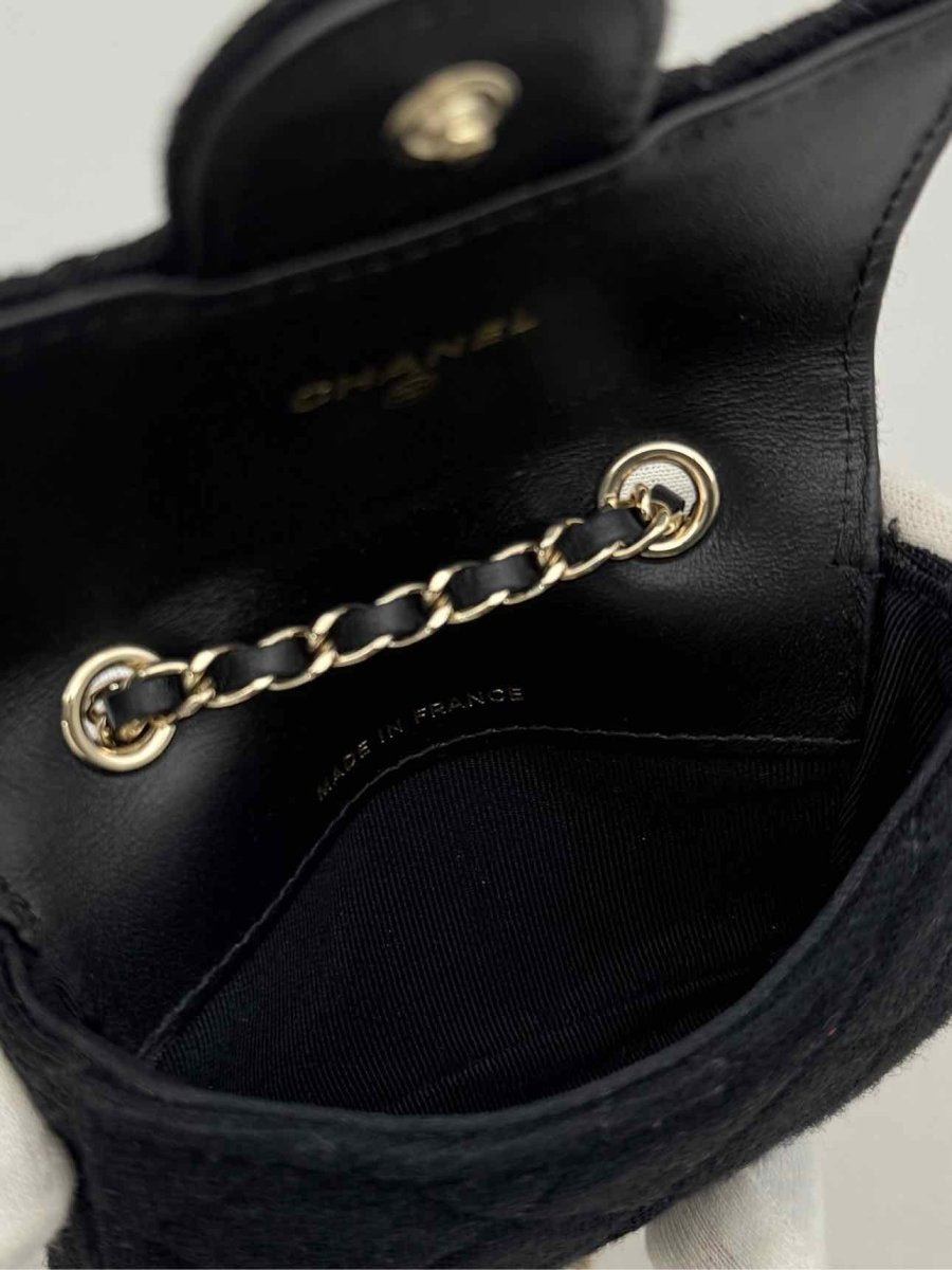 Pre-loved CHANEL Classic Black Quilted Belt Bag at Reems Closet