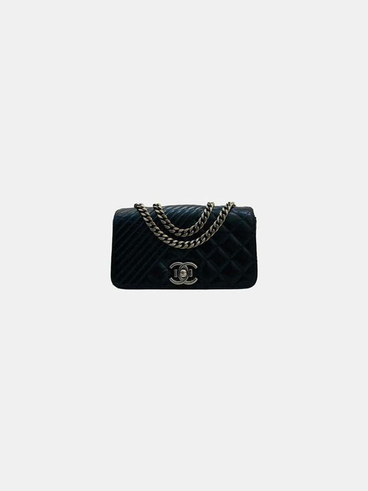 Pre-loved CHANEL Coco Boy Black Quilted Shoulder Bag from Reems Closet