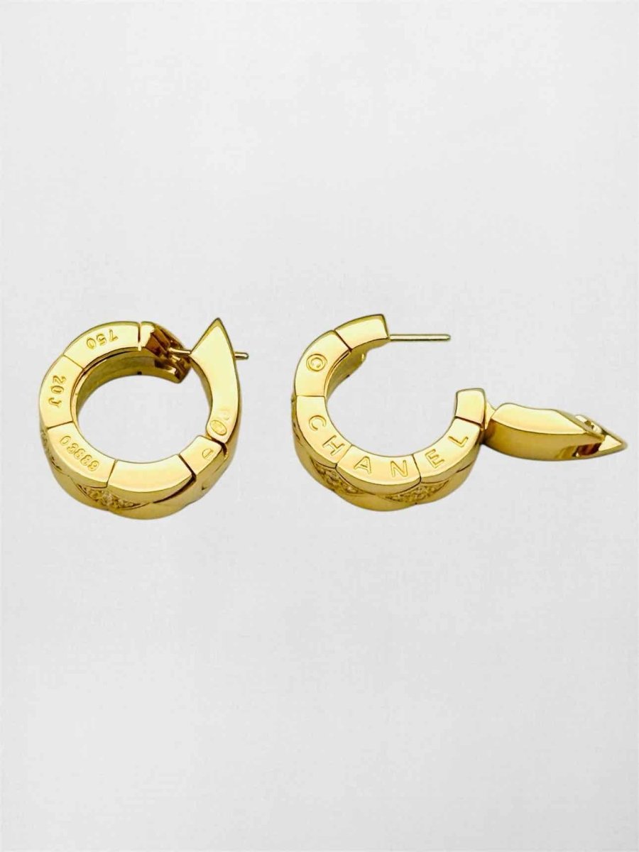 Pre-loved CHANEL Coco Crush pave diamonds Earrings at Reems Closet