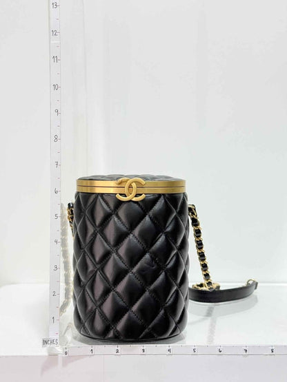 Pre-loved CHANEL Crown Box Black Quilted Vanity Case at Reems Closet