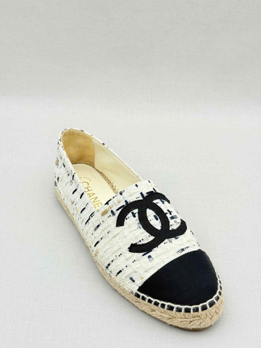 Pre - loved CHANEL Espadrille Beige & Black Tweed Size EU 39 Flats at Reems Closet
