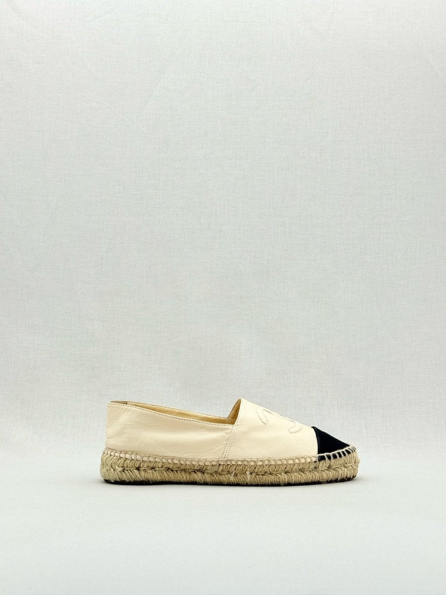 Pre - loved CHANEL Espadrille Off - white CC Logo Size EU 39 Flats at Reems Closet