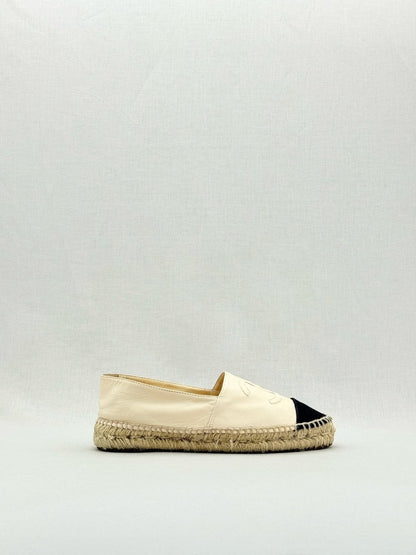 Pre - loved CHANEL Espadrille Off - white CC Logo Size EU 39 Flats at Reems Closet