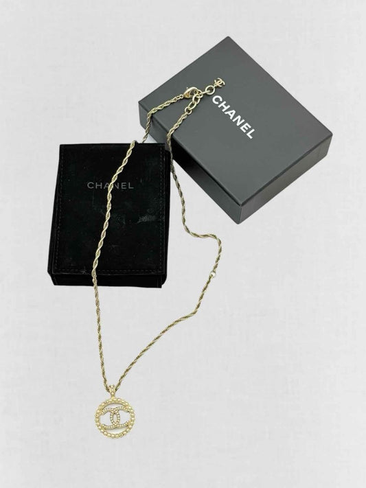 Pre - loved CHANEL Fashion Necklace at Reems Closet