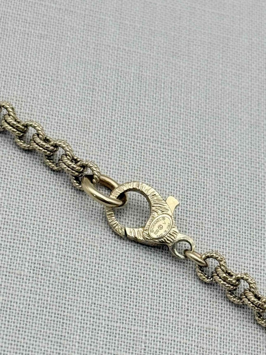 Pre-loved CHANEL Fashion Necklace at Reems Closet