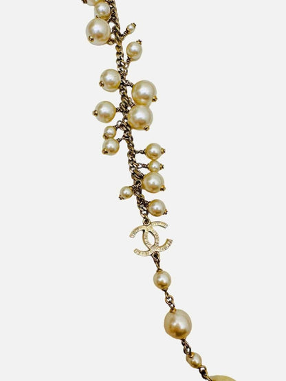 Pre-loved CHANEL Fashion Necklace at Reems Closet