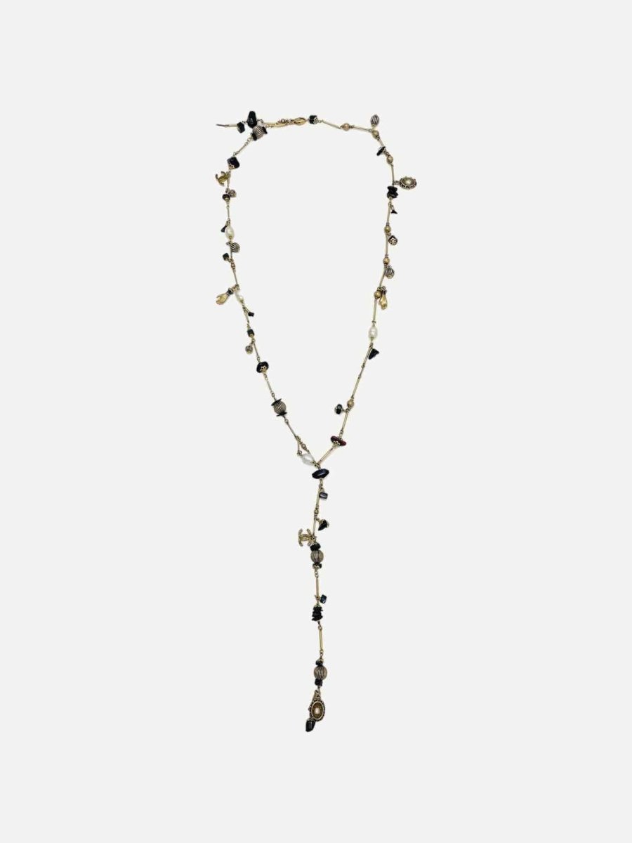 Pre - loved CHANEL Fashion Necklace at Reems Closet