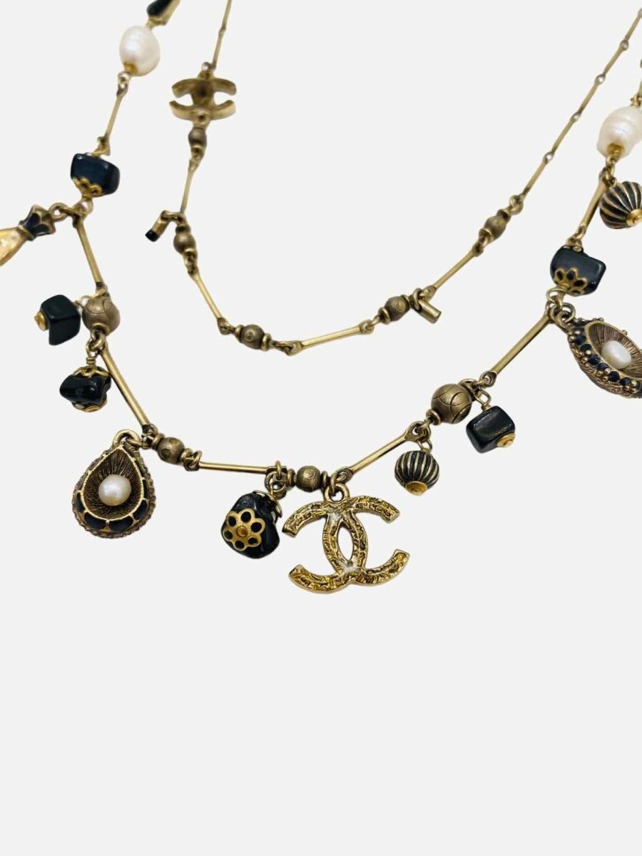 Pre-loved CHANEL Fashion Necklace at Reems Closet