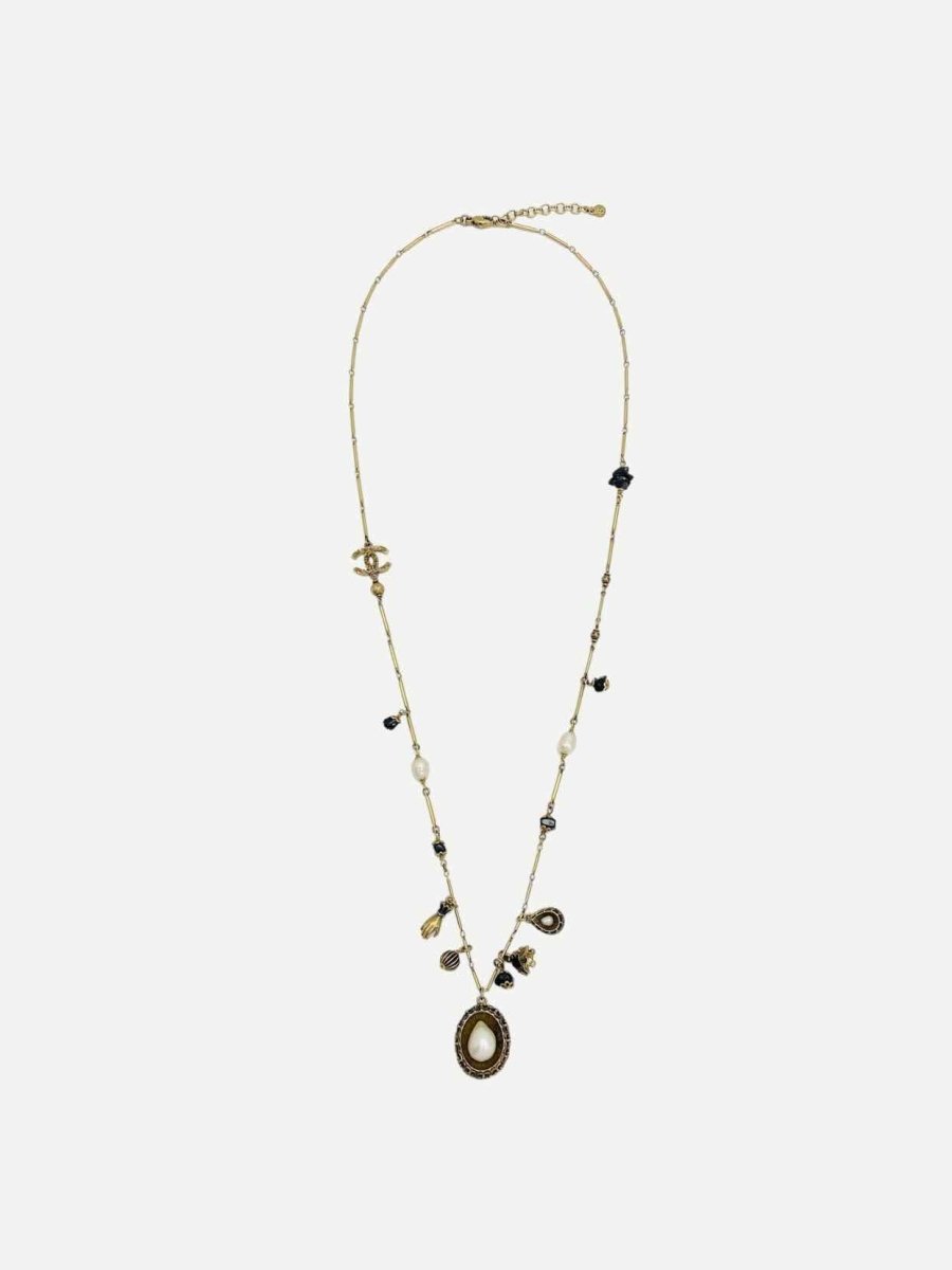 Pre-loved CHANEL Fashion Necklace at Reems Closet