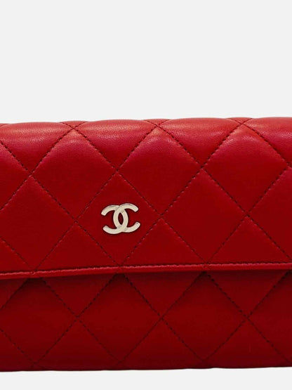 Pre - loved CHANEL Flap Red Quilted Continental Wallet at Reems Closet